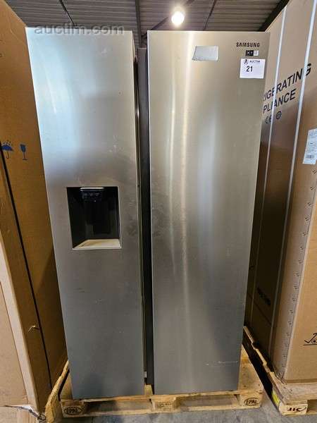 Kombinace lednice s mrazničkou SAMSUNG RS68A884CSL/EF C