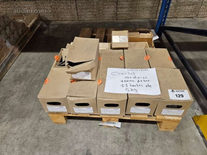 Batch of various mounting materials for...