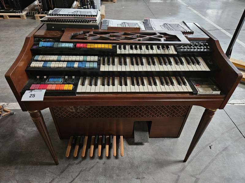 elektrické varhany Wurlitzer 550