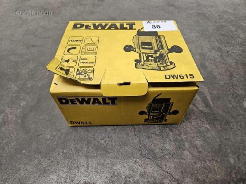 Router Dewalt DW615