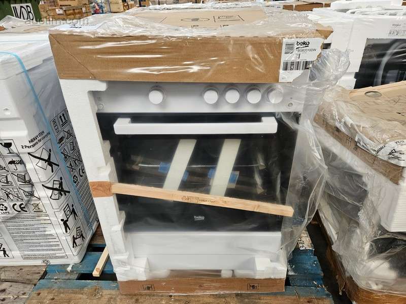 Plynový sporák Beko FSG62010DW