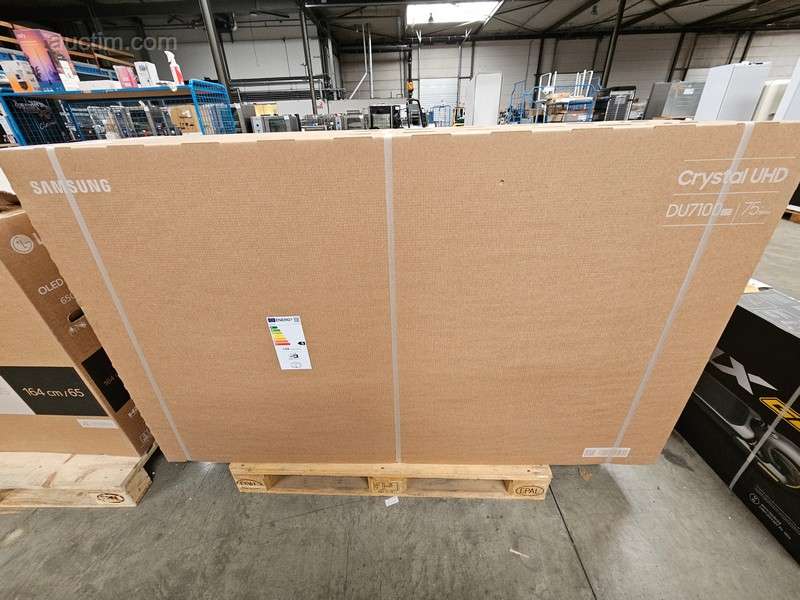 UHD televizor Samsung UE75DU7100K