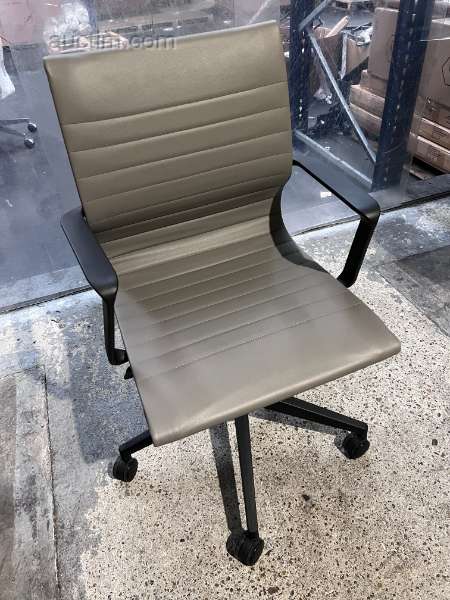 1x Design irodai szék, állítható magasságú, PU l...