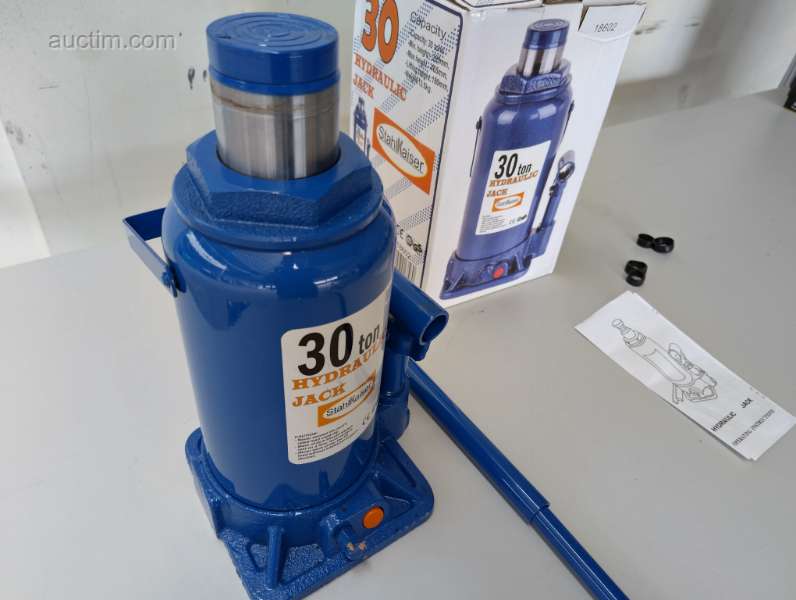 1 Pot jack 30 tons Delivered new in the box, Solid...
