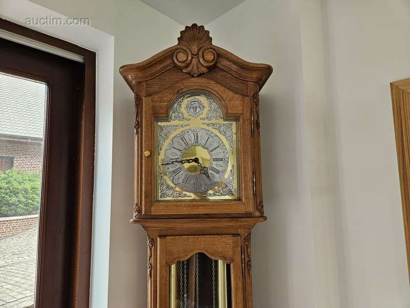 Orologio a pendolo antico