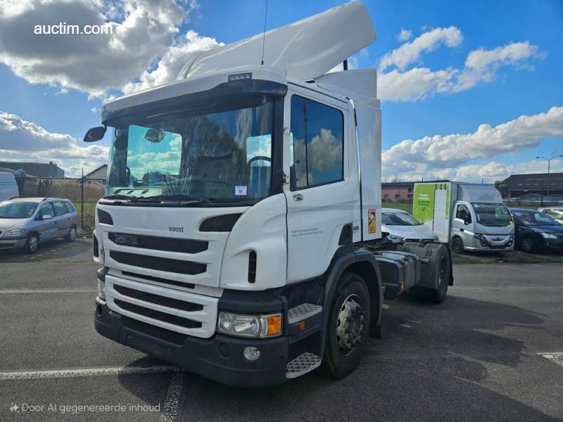 Standardní tahač Scania P400 2013