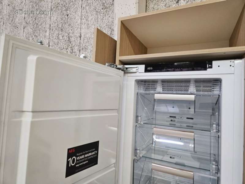 vestavný mrazák AEG ABE818E6NC