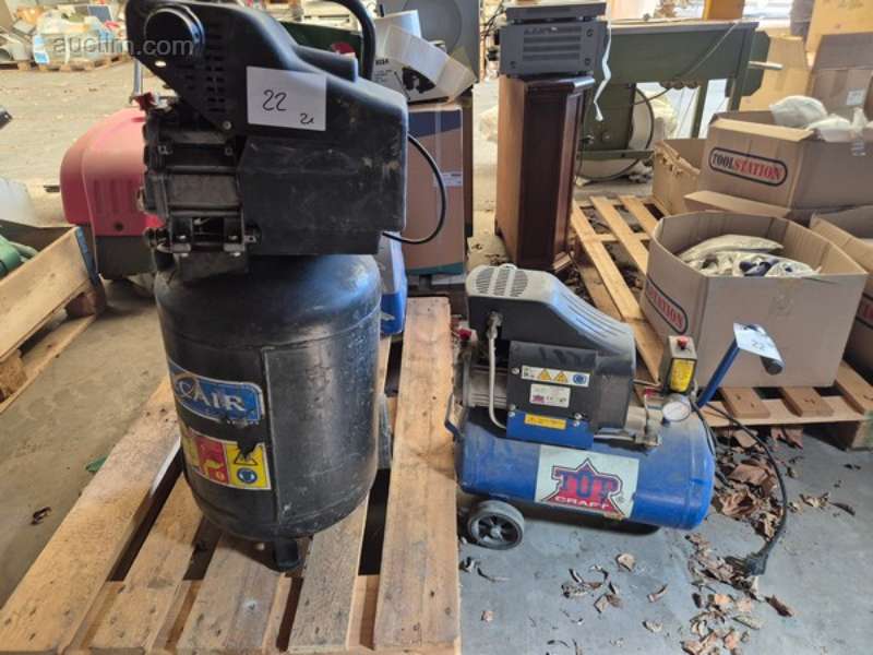 Vari compressori d'aria mobili (2x)...