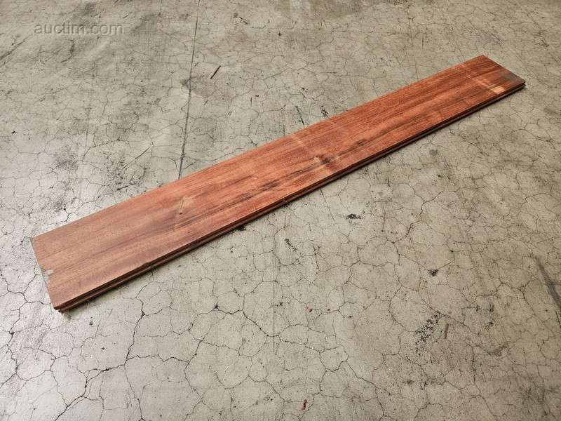 assi di legno duro con incastro maschio e femmina 52 m²...