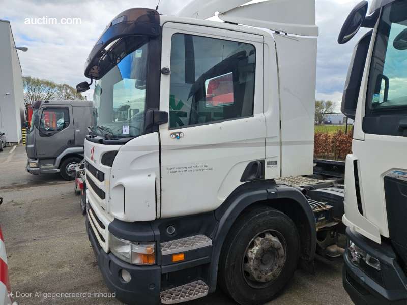 Standardní tahač Scania P420 2011