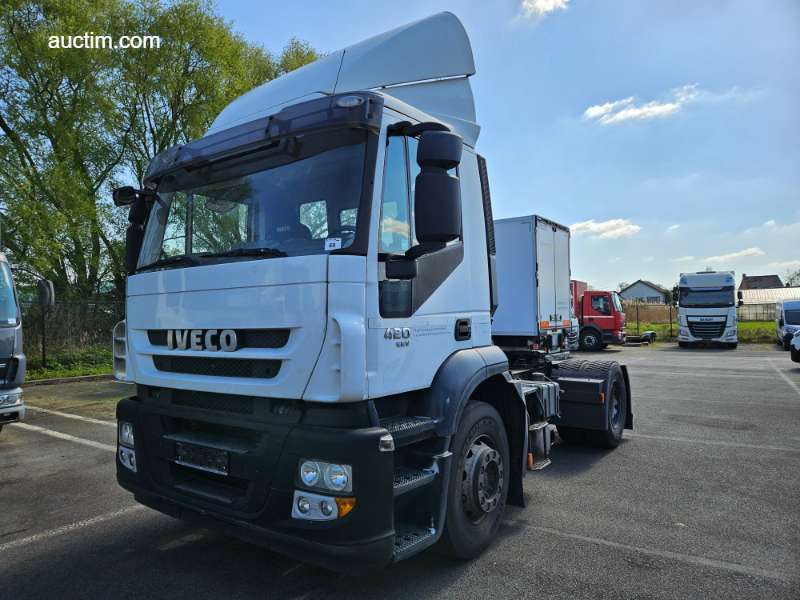 Iveco Stralis 420 EEV Standardní tahač 2011