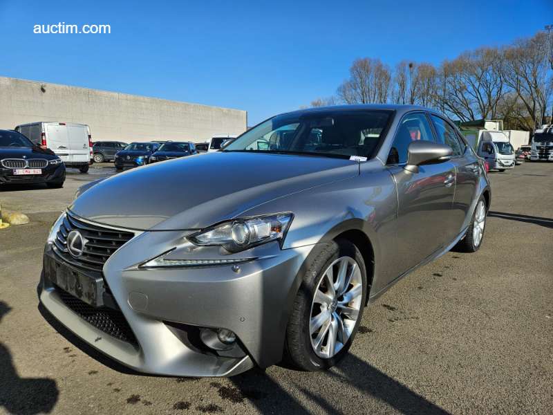 Lexus IS 300H 2016