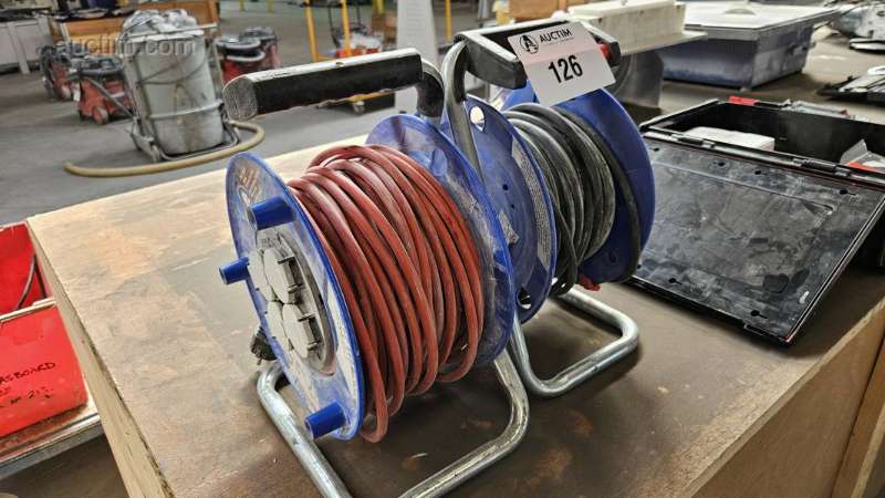 Various electric reel (2x) Brenenstuhl 25m