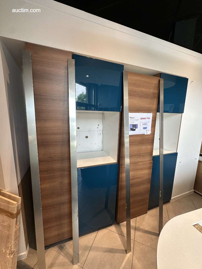 Mobalpa Gaya Bleu showroom keittiö