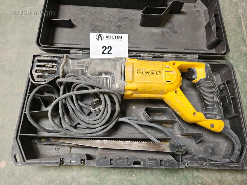 Seghetto alternativo elettrico Dewalt DWE305