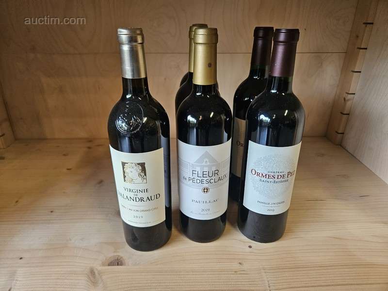 Olika flaskor rött vin (6x)