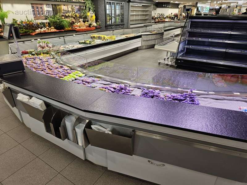 Banco frigo/salumi/formaggi aperto (