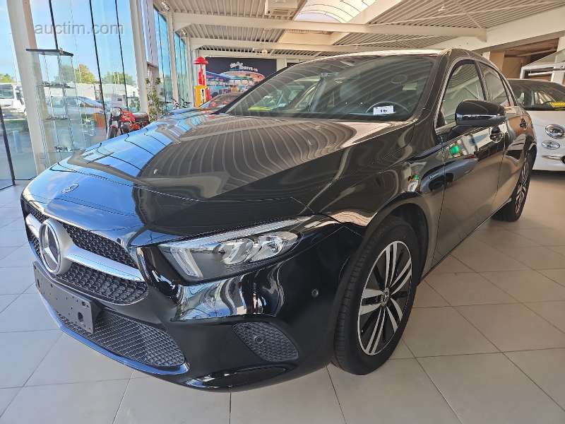Mercedes A 250 Hybrid Business Solution 2020