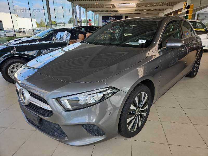 Mercedes A 250 Hybrid Advantage Package 2020