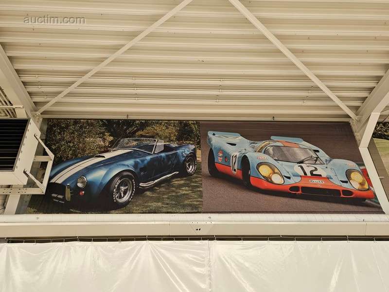 decorative banner "PORSCHE 917K", "AC COBRA"