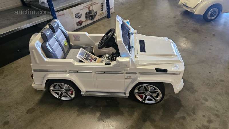 electric children's car Mercedes G55