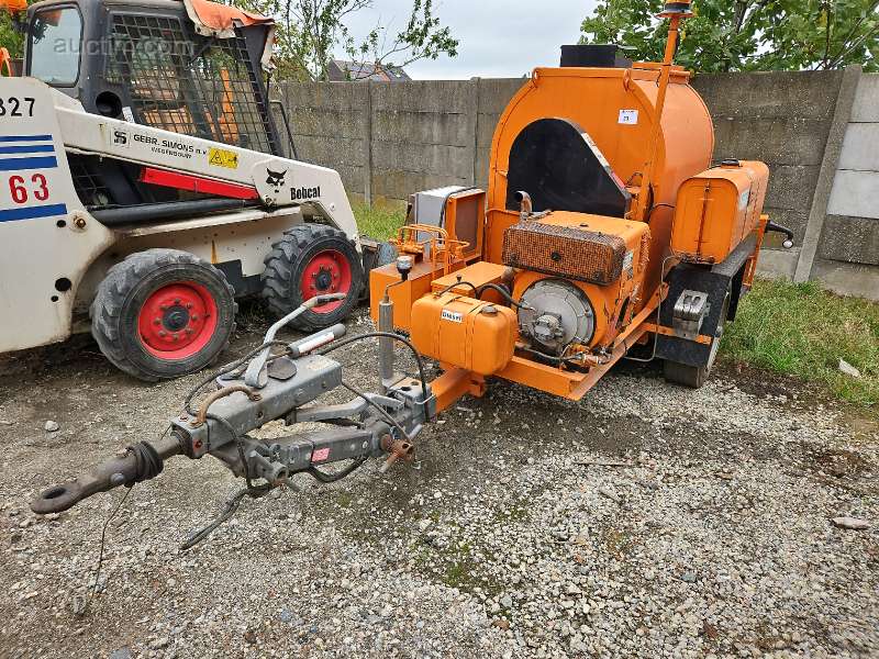 Concrete/pitch mill Richard Henne LKO051