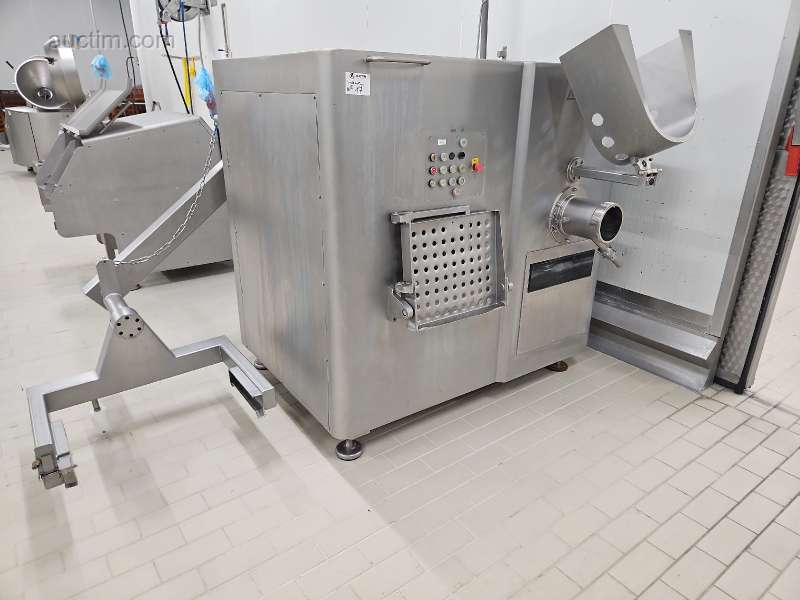 RVS gehaktmolen met gastronormbak lift MADO