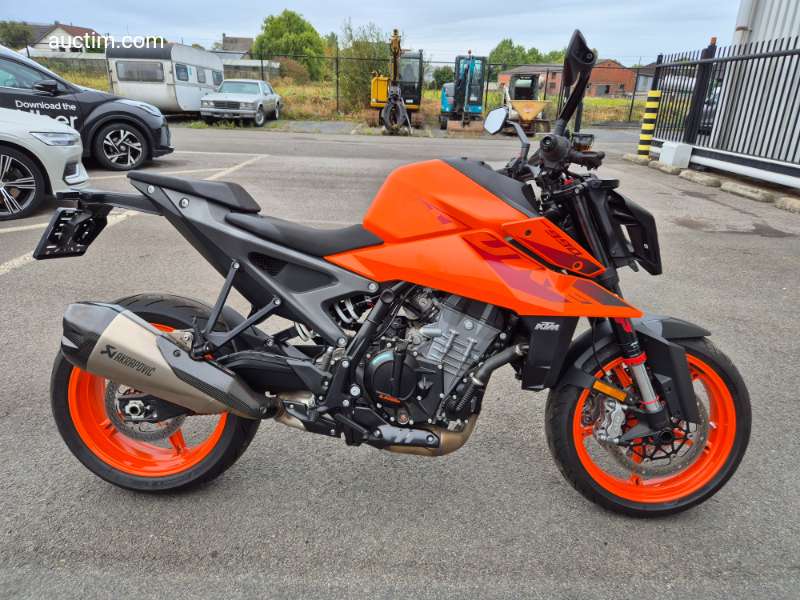 KTM Duke 990 2024