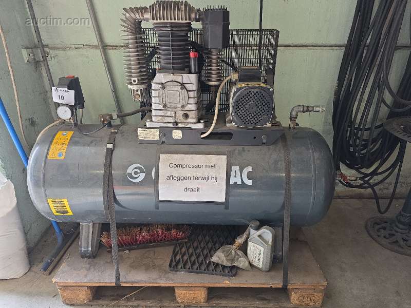Industrial screw compressor Contimac...