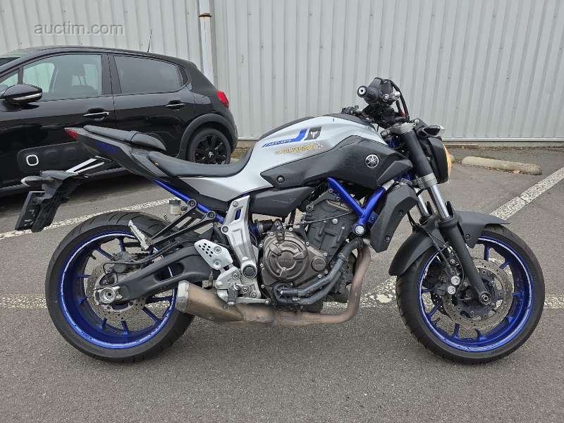 YAMAHA MT 07 2016