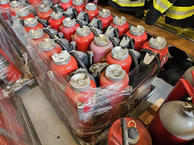 Fire extinguishers (20x) ANSUL Powder quick extinguisher 7.7Kg...