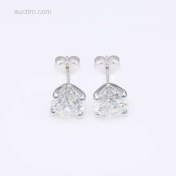 Náušnice s labgrown diamanty (2x3,00 ct) Prsten...