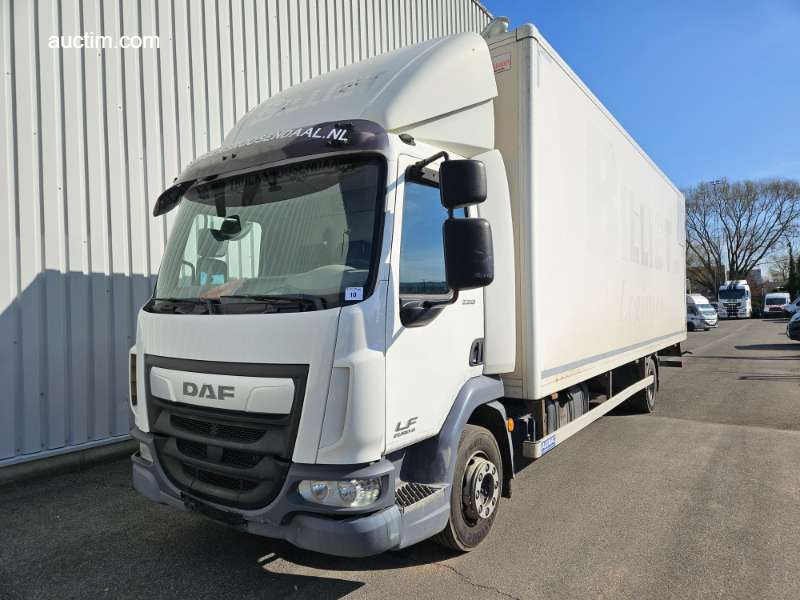Camión DAF LF 220 FA 2016