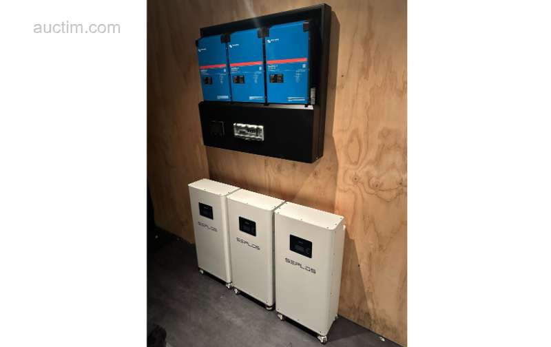 1x EZS systém - 15000KVA - 3 baterie 16,5Kwh