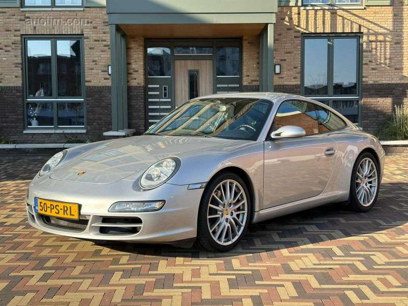 Porsche 911 3.8 Carrera S 2004