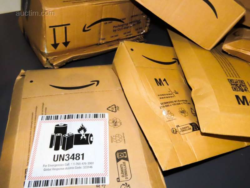Muchos paquetes de Amazon