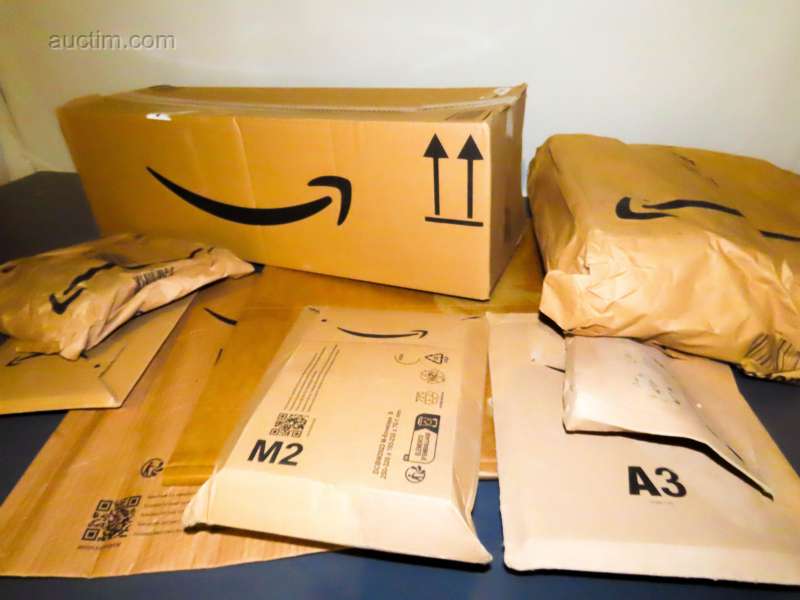 Muchos paquetes de Amazon