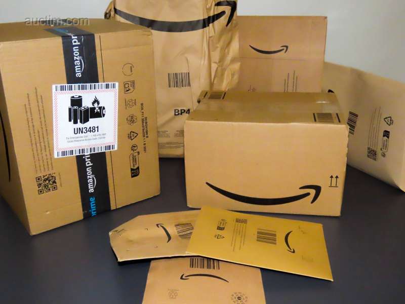 Muchos paquetes de Amazon