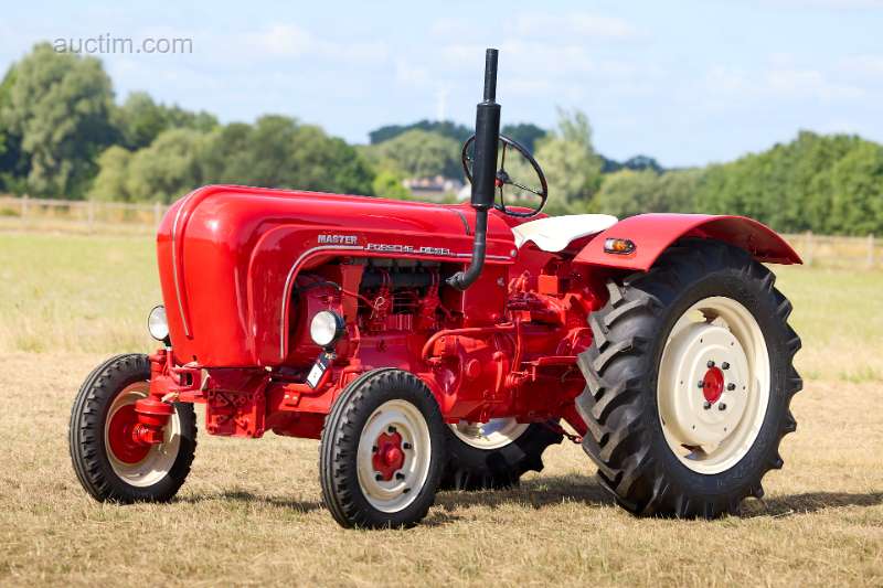 Oldtimer tractor Porsche Diesel Master...