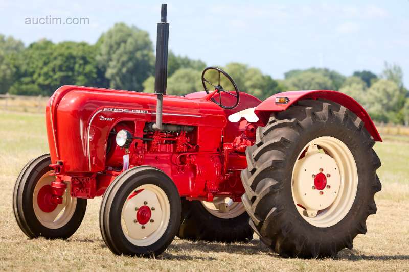 Oldtimer tractor Porsche Diesel Master...