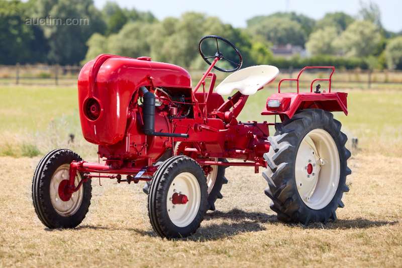 Oldtimer tractor Allgaier A111 1954