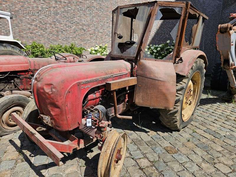 Oldtimer tractor Porsche Diesel Super L318 1960