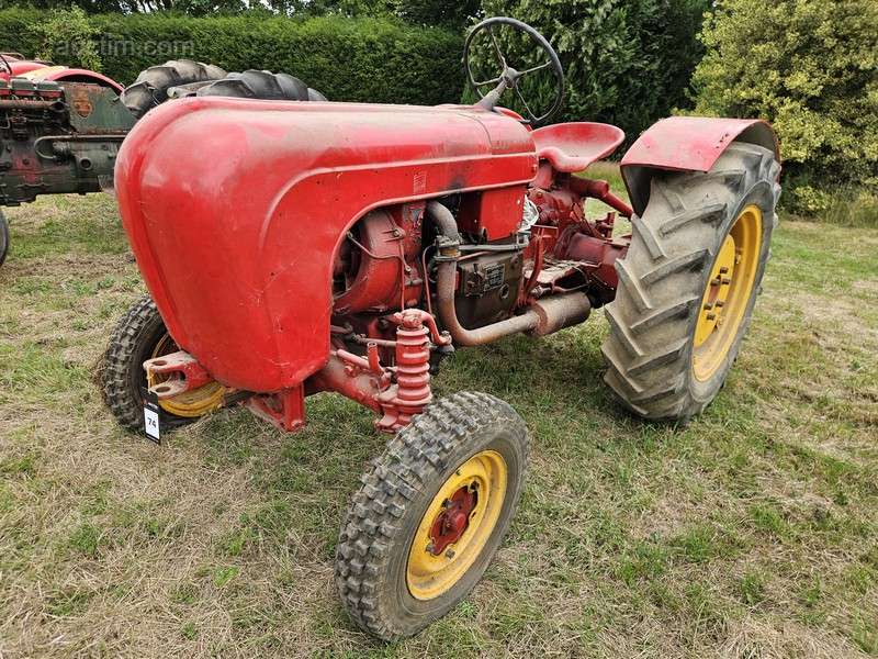 Oldtimer tractor Porsche Diesel 208 Standard 1958