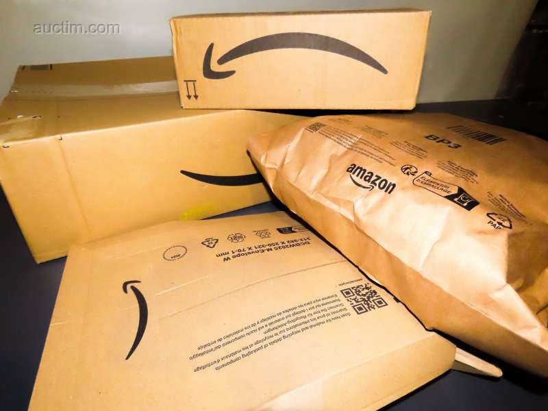 Muitos pacotes da Amazon