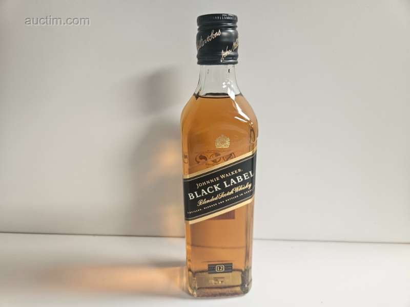 Uísque Johnnie Walker Black Label 35 (48x)...