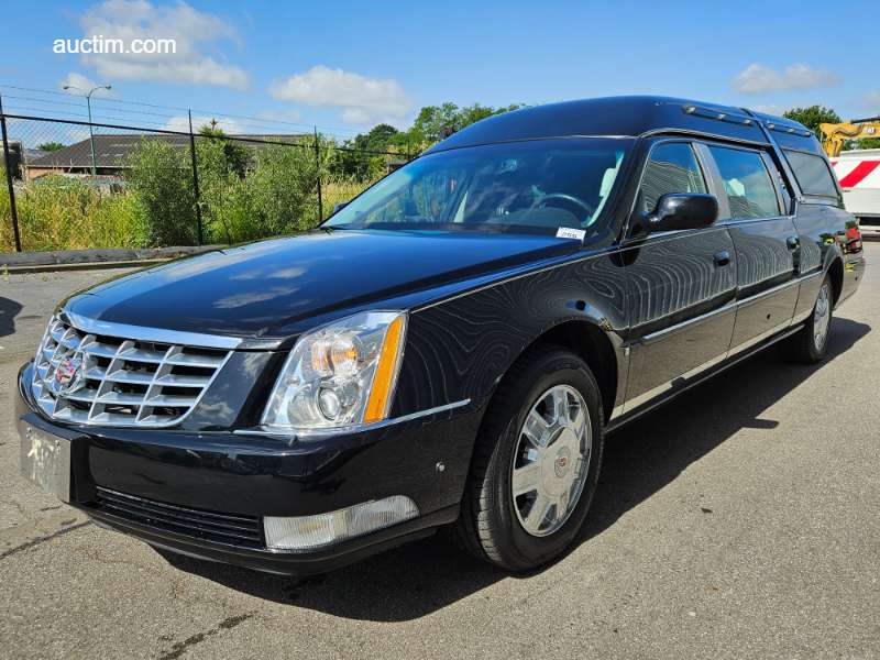 Cadillac mrliški voz EH100, letnik 2010