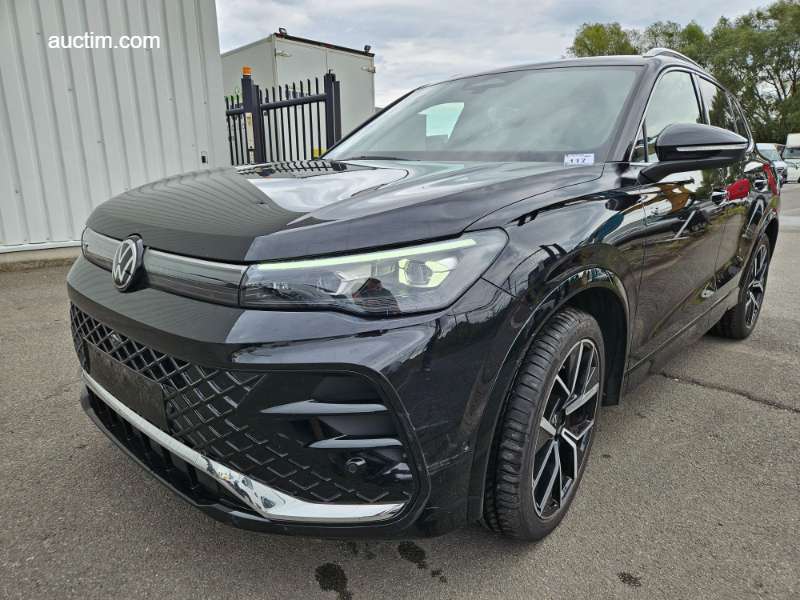 Volkswagen Tiguan R-Line 1.5L eTSI 2024