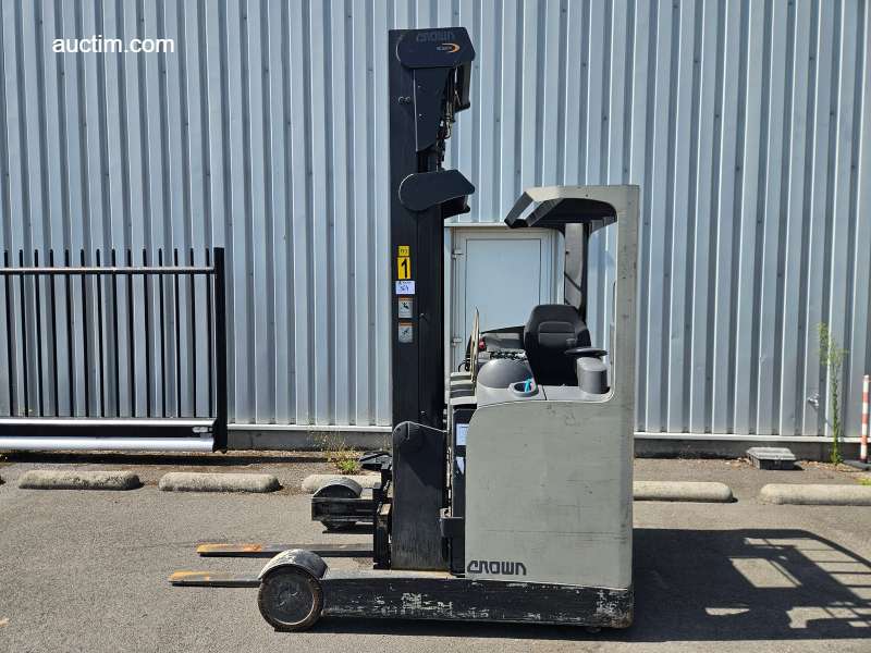 Crown ESR 4000 Reach Truck unknown