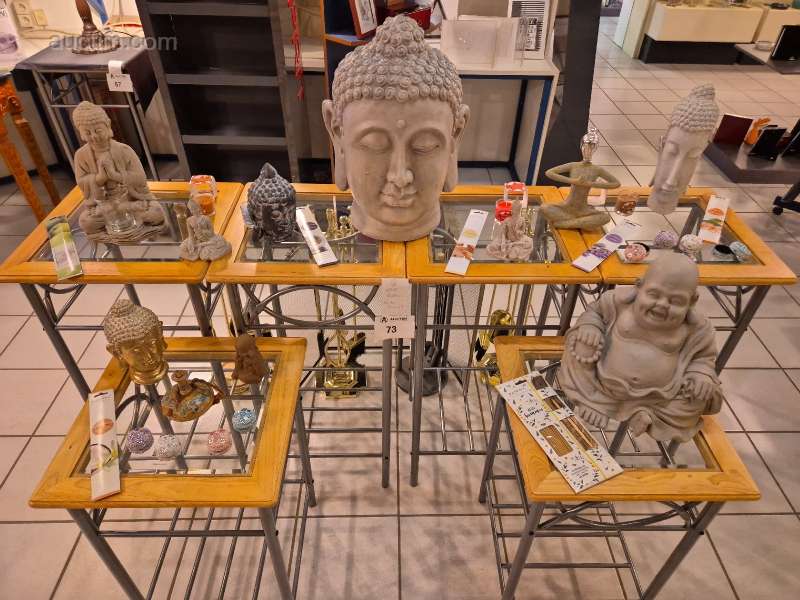28 pièces de décoration